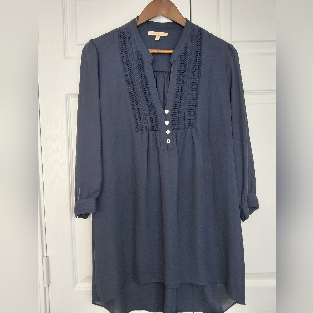 Gibson Latimer Navy Pintuck Tunic with Button Placketbson Size L